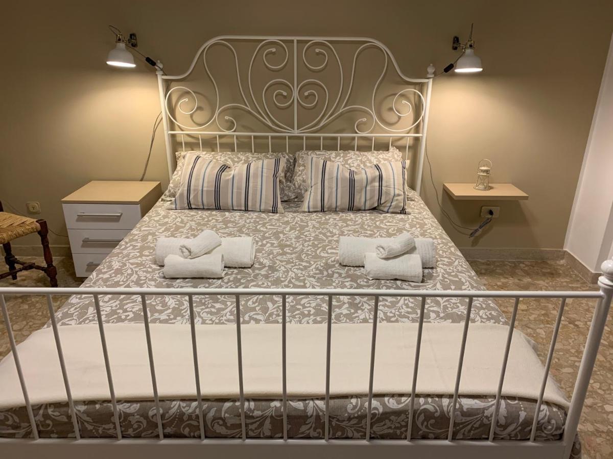 B&B Fiorisol Augusta Bagian luar foto