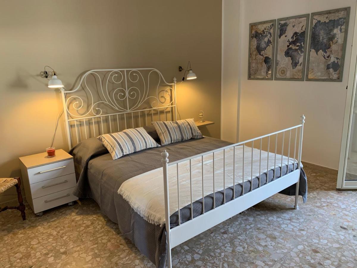 B&B Fiorisol Augusta Bagian luar foto