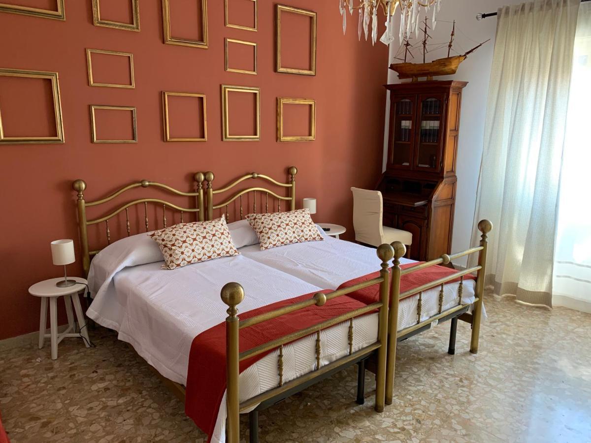 B&B Fiorisol Augusta Bagian luar foto
