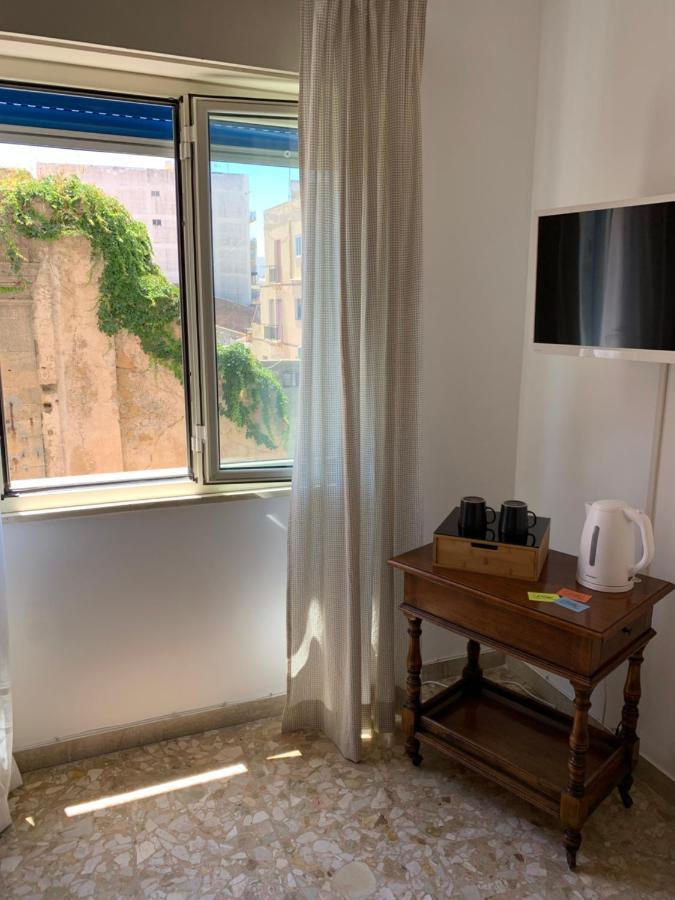 B&B Fiorisol Augusta Bagian luar foto