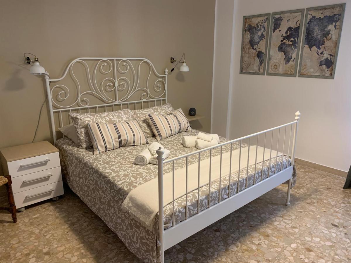 B&B Fiorisol Augusta Bagian luar foto