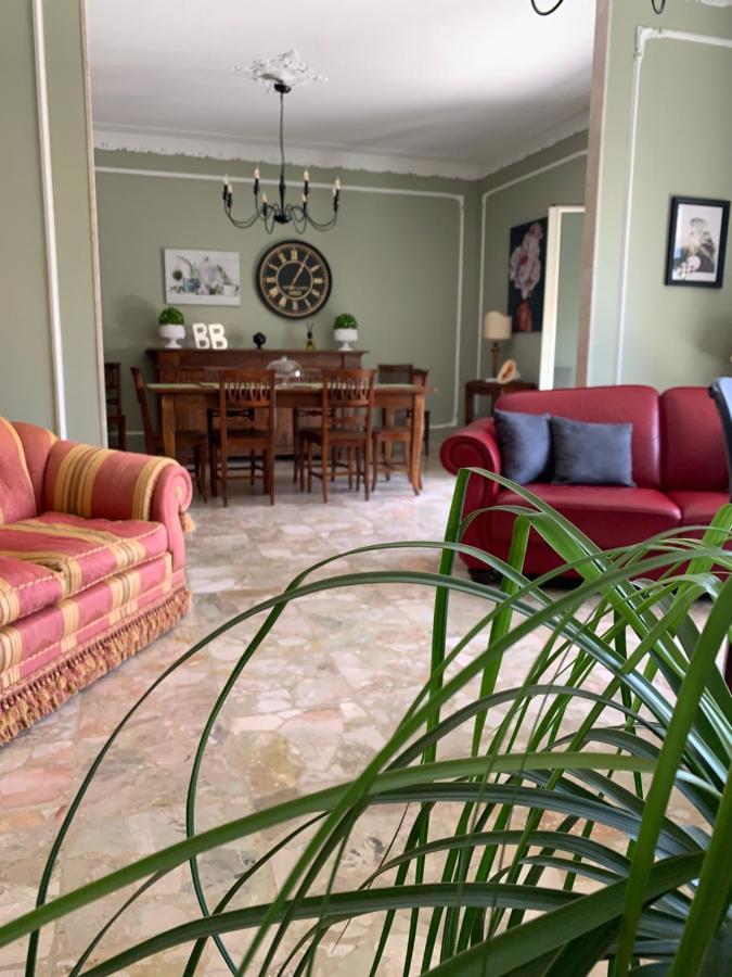 B&B Fiorisol Augusta Bagian luar foto