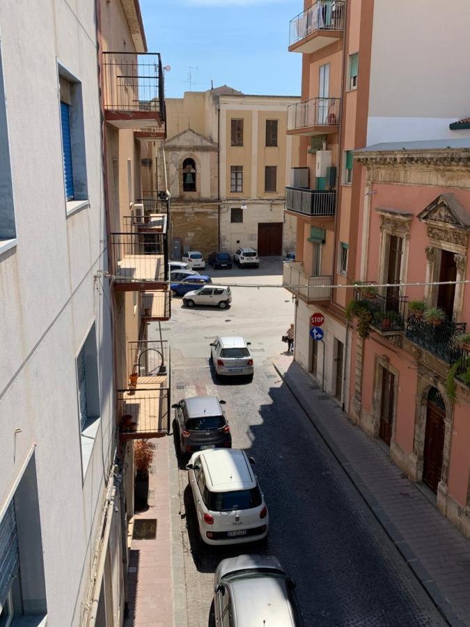 B&B Fiorisol Augusta Bagian luar foto
