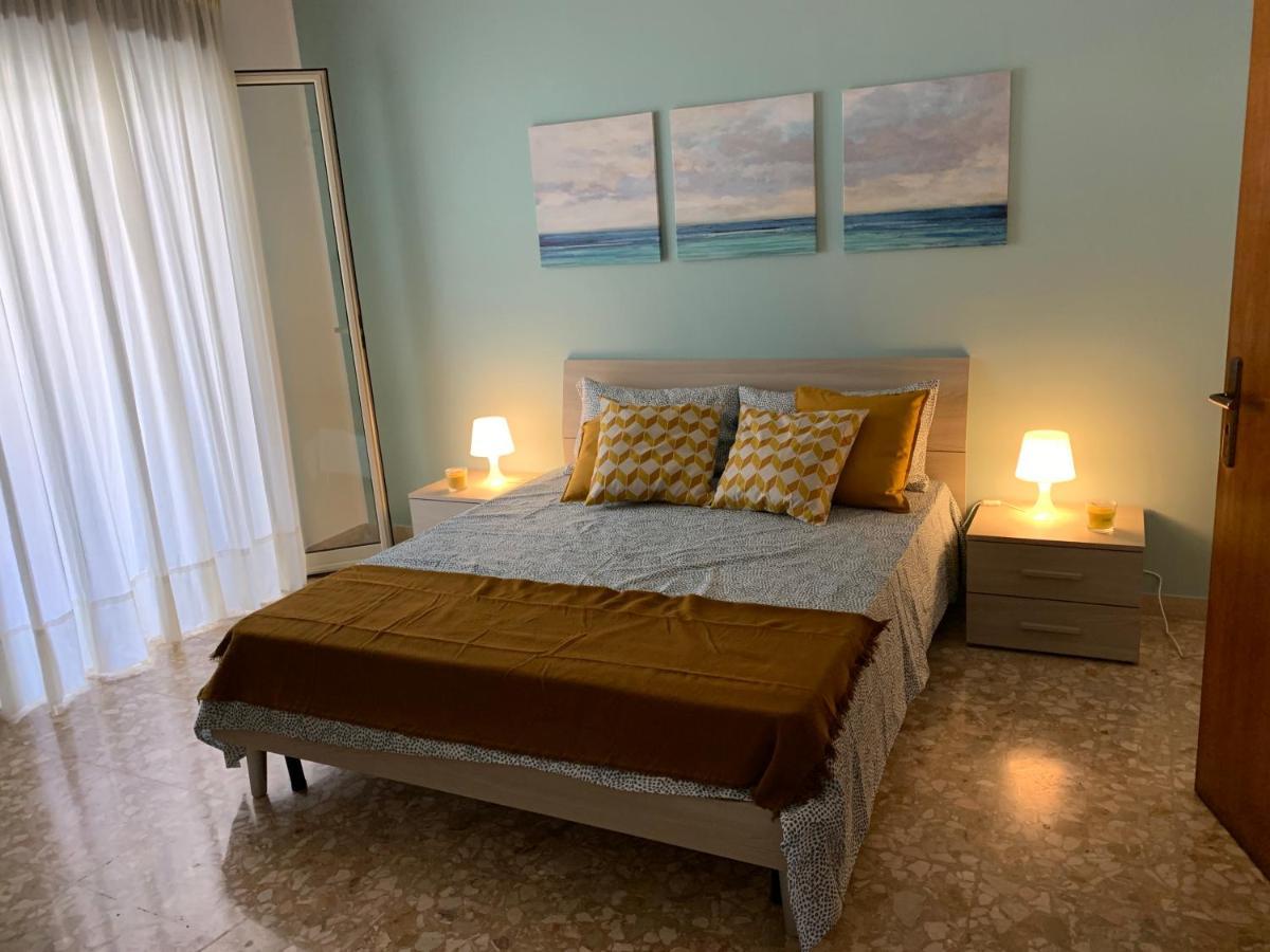 B&B Fiorisol Augusta Bagian luar foto
